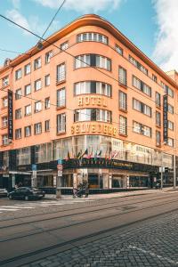 Belvedere - 30