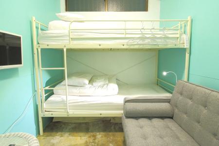 Seawall Hostel - 5