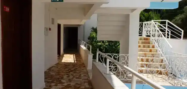 Tropicana - 8