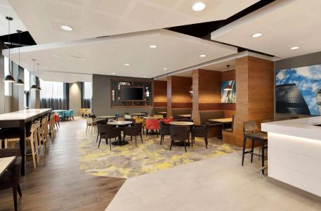 Hampton By Hilton London Docklands - 17