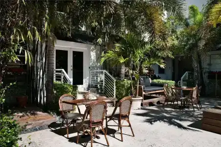 Metropole Suites South Beach - 18