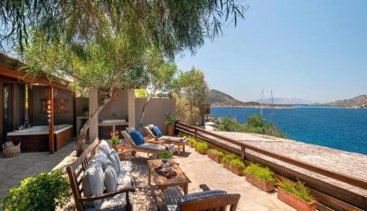 Karia Bel - Adult Only +12 - 81