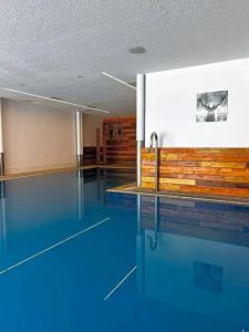 Grichting & Serviced - 61