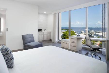 Courtyard Miami Coconut Grove - 3