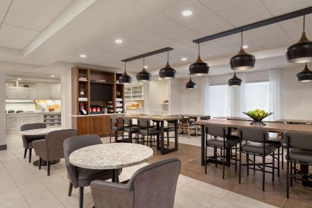 Hyatt Place Tucson Central - 22