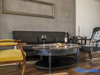 Ansen and Suites - 55