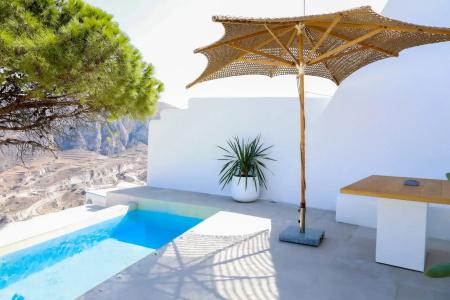 Luna Santorini Suites - 29