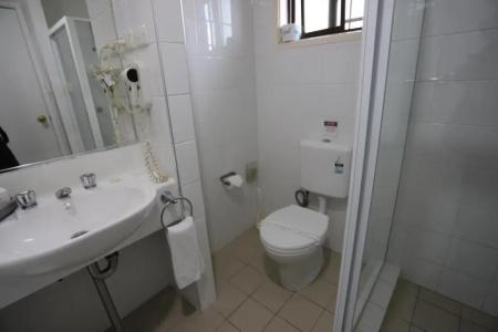 Reign Inn - 108