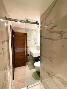 Merit Kensington - 114