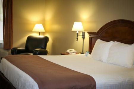 Breckinridge Inn - 19