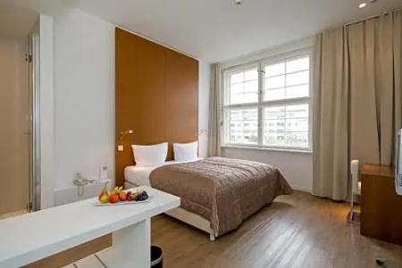 Ellington Berlin - 28