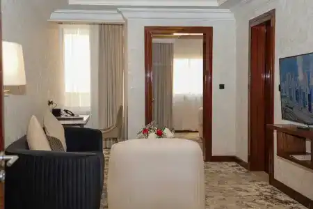 Ivory Inn - 71