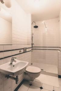 ApartFortune Old Town - 56