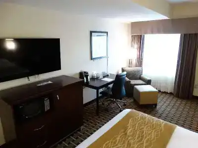 Best Western - 30