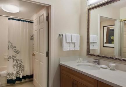 Cambridge Suites - 3