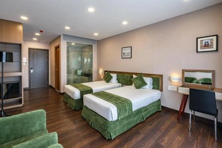 Emerald Central - 3