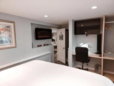 Along River Ridge - 210