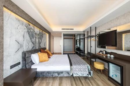 Elite Luxury Suite & Spa - 29