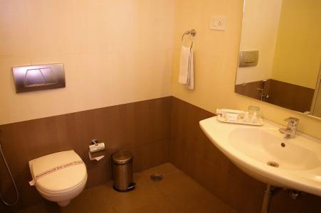 The Curzon Court - 52