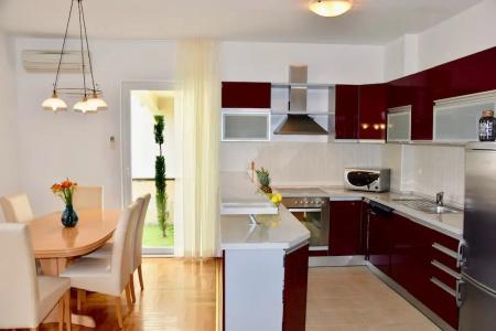Pervanovo with Free Parking - 274
