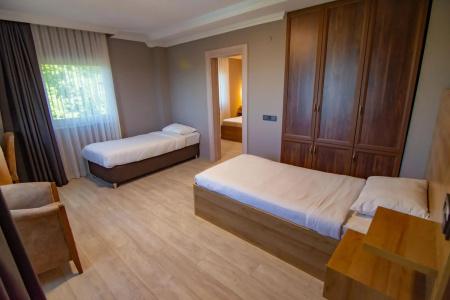 Sandal Otel - 28