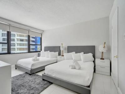 The Alexander All Suites - 257