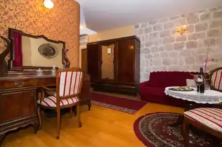 Heritage Pasike - 122