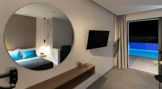 Zoes & Suites - 37