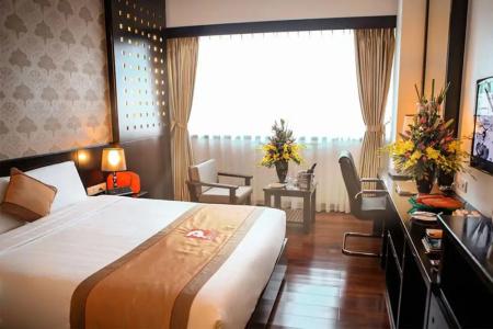 Halong Palace - 41