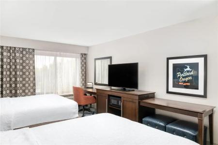 Hampton Inn Portland East - 42