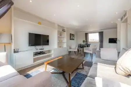 Manson Place - 158