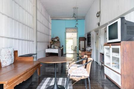 Oyo 554 Old Town Boutique Hostel - 13