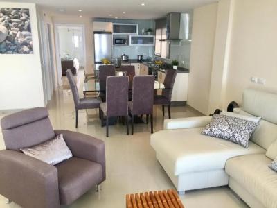 Pearly Grey Ocean Club & Suites - 33