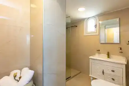 Pinelopi Beach Suites - 25