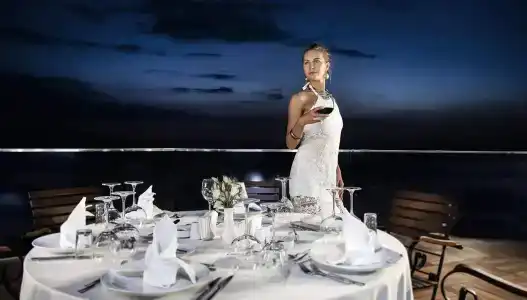 Charisma De Luxe - 39