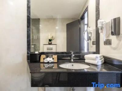 Plaza Schwerin; Sure Collection By Best Western - 152