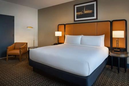 DoubleTree Suites by Hilton - 80