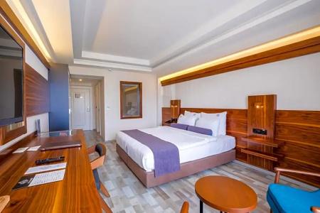 Karpalas City & Spa - 34