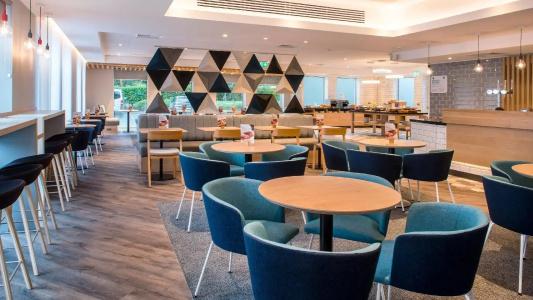 Holiday Inn Express Oxford Kassam Stadium, An Ihg - 29