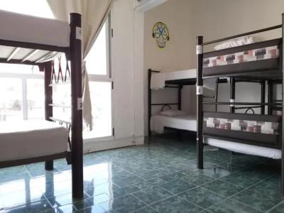 Emotion & Hostal - 0
