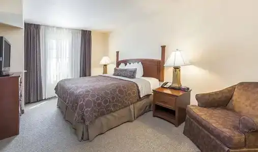 Staybridge Suites Airport, An Ihg - 95