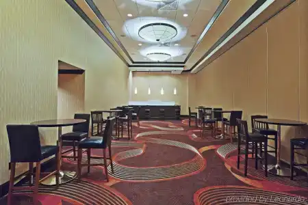 Crowne Plaza Dallas Downtown, An Ihg - 12