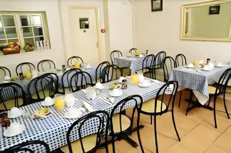 Guilford House - 11