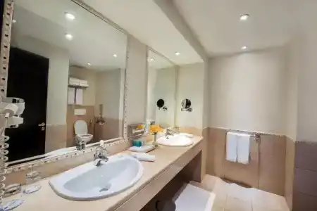 Reef Oasis Beach Resort - 71