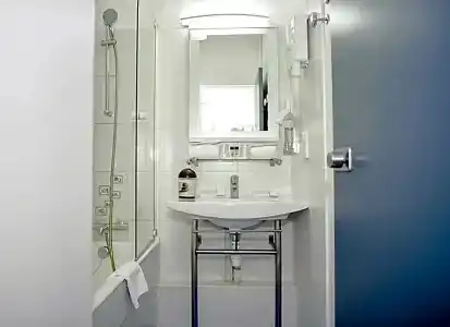 Maisons du Monde Hôtel & Suites - La Rochelle Vieux Port - 119