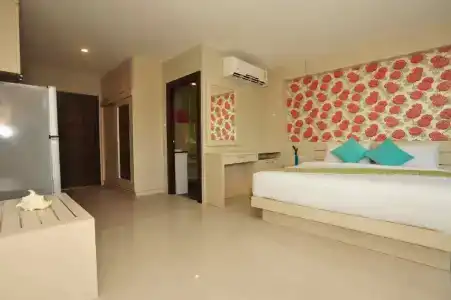 Chalong Beach Front Residence - 30