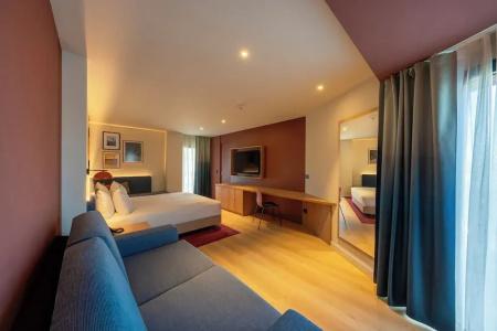 Hampton By Hilton Alicante Airport - 4