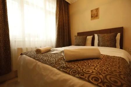 Nezahat Sultan Apart - 52