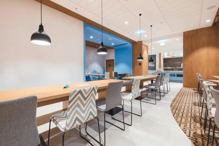 Hampton By Hilton Warsaw Reduta - 32