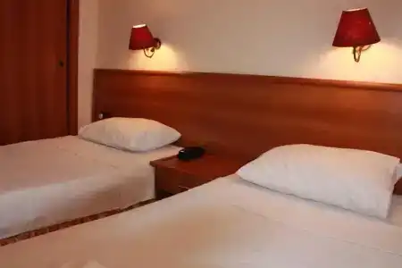 Mutlu Apart - 50